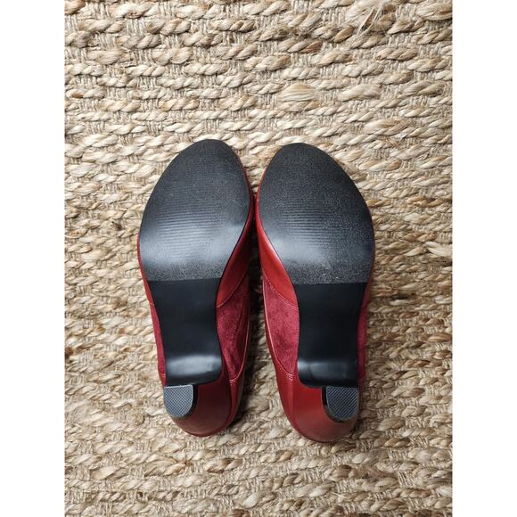 Masseys Red Synthetic Heeled Ankle Booties Boot Size 8.5 M Lace Up Wingtip - Picture 11 of 11